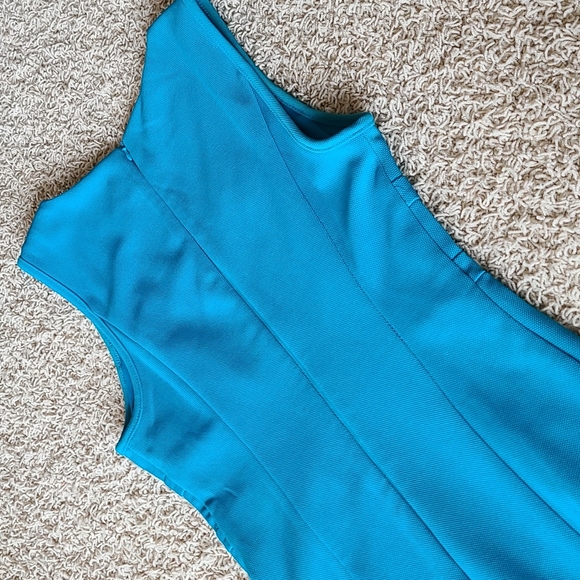 Small Teal Bodycon mini Dress - Picture 3 of 3